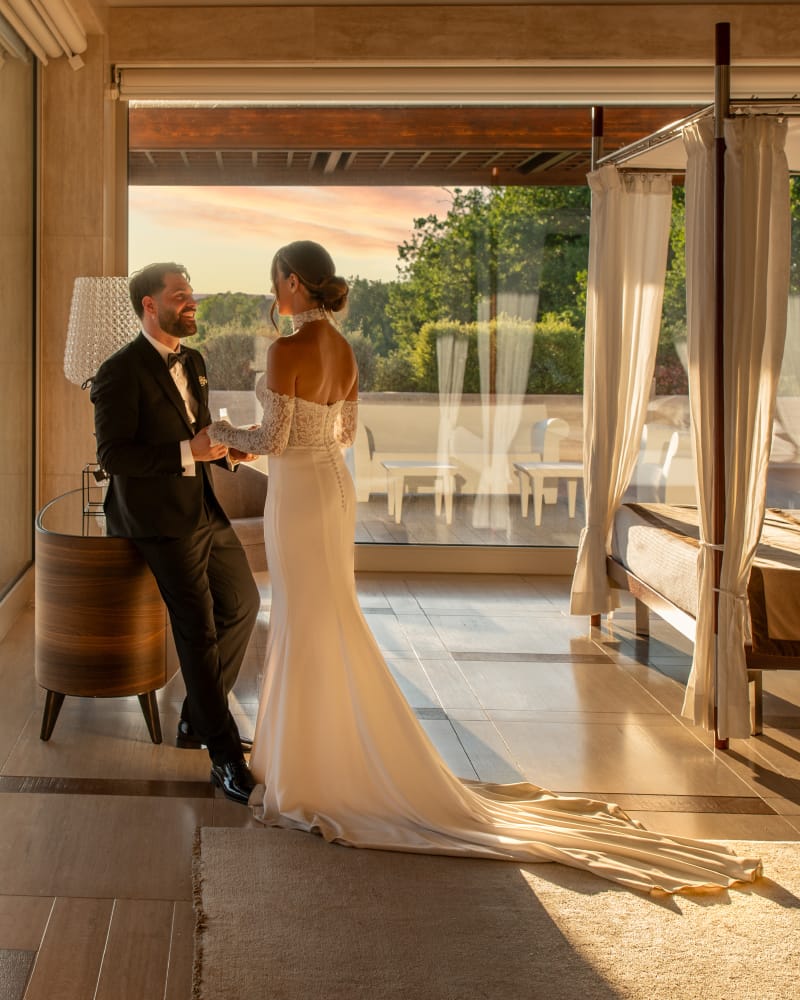 Sposi nella suite nuziale
